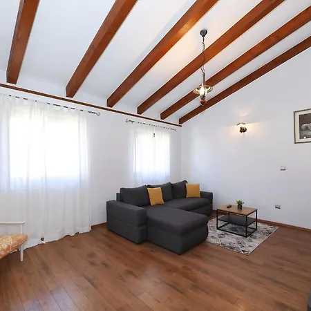 Apartment Marko *